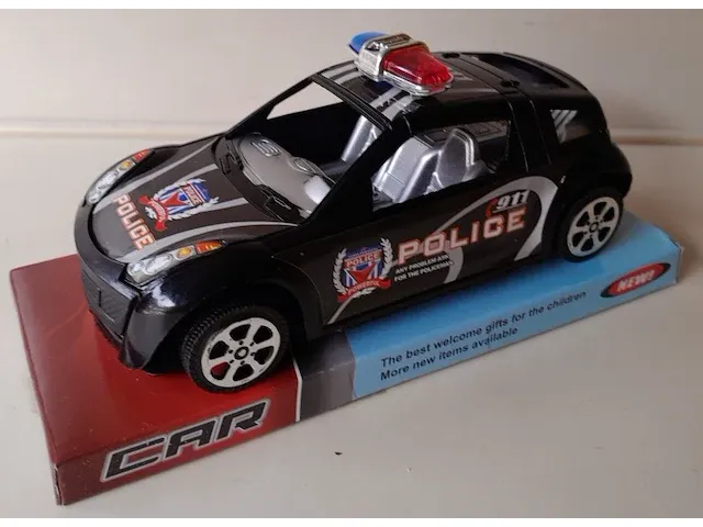 New police car zwart h: 6 cm * l: 15 cm * b: 7 cm - afbeelding 1 van  5