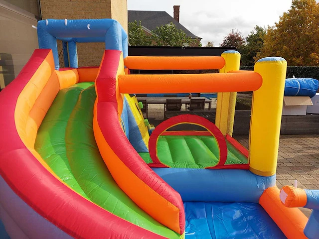 New rainbow - bouncy castle/watergame - springkussen - afbeelding 2 van  3