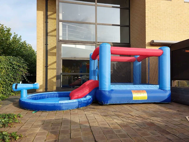 New splash - bouncy castle - afbeelding 3 van  3
