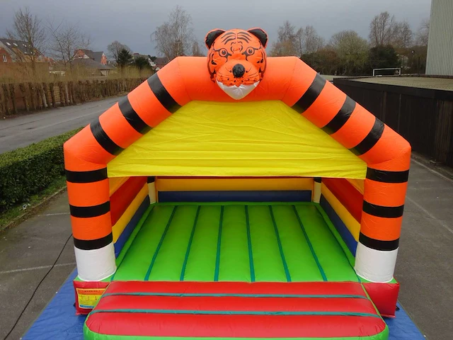 New tijger - new bouncy castle - - afbeelding 1 van  2