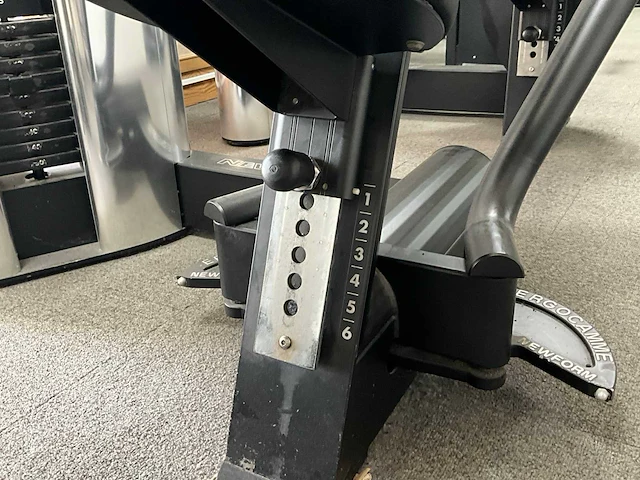 Newform fitness oxide chest press - afbeelding 2 van  17