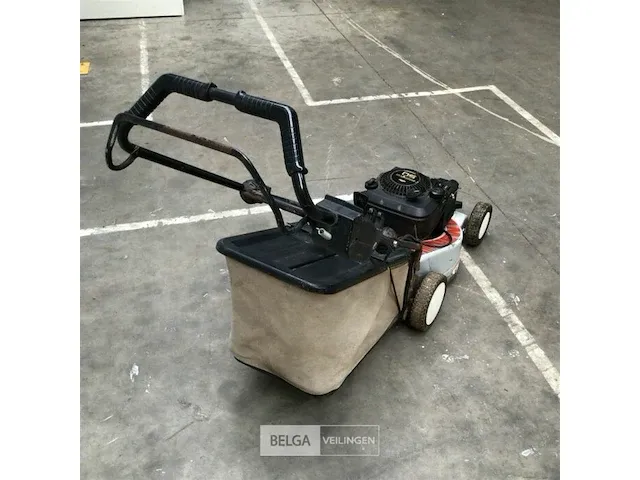 Newline benzine grasmaaier - afbeelding 3 van  4