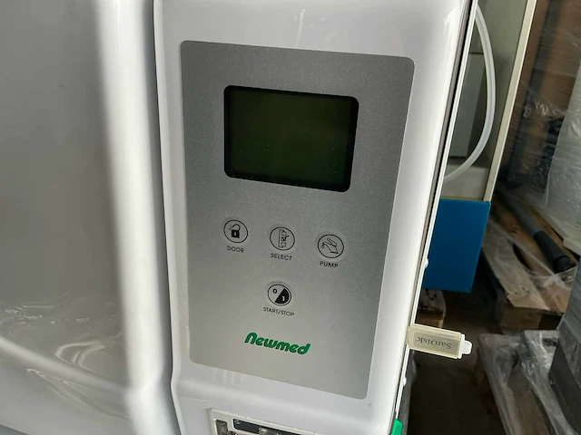 Newmed kronos b18 autoclave - afbeelding 3 van  7