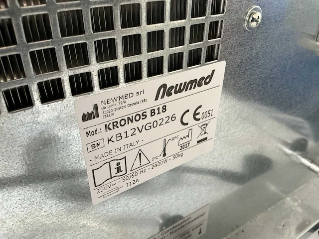 Newmed kronos b18 autoclave - afbeelding 7 van  7