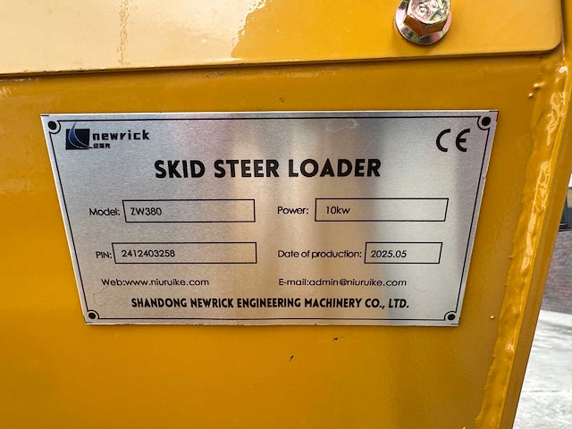 Newrick - 2025 - zw380 - schranklader - afbeelding 15 van  22