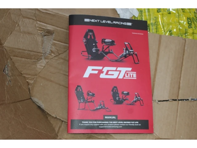Next level racing f-gt lite foldable simulator cockpit - afbeelding 2 van  6