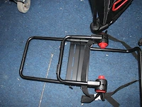 Next level racing f-gt lite foldable simulator cockpit - afbeelding 4 van  6