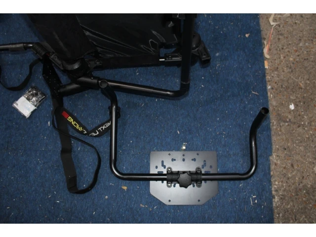 Next level racing f-gt lite foldable simulator cockpit - afbeelding 5 van  6