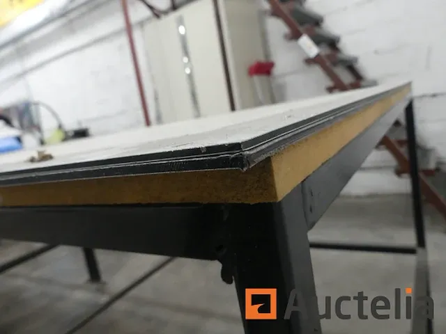 Niet-verwijderbare werktafel - afbeelding 5 van  5
