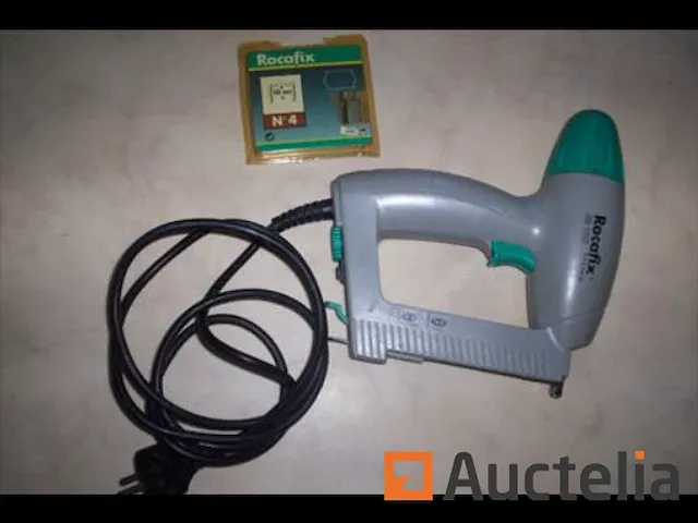Nietmachine/spijkermachine - afbeelding 1 van  5