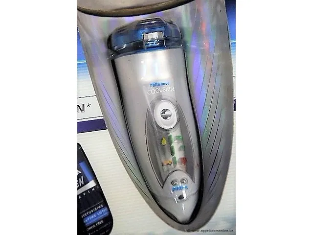 Nieuw scheerapparaat philips, type philishave coolskin hq7782 - afbeelding 2 van  3