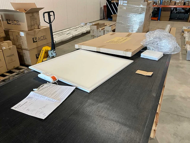 Nieuwe 60x60cm led panel/paneel set (80x) - afbeelding 1 van  8