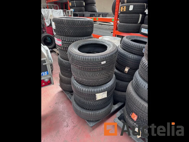 Nieuwe banden in bulk - afbeelding 2 van  4