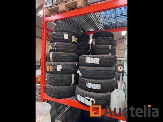 Nieuwe banden in bulk - afbeelding 3 van  4