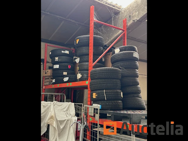Nieuwe banden in bulk - afbeelding 4 van  4