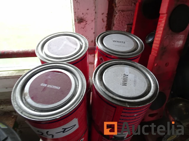 Nieuwe carburateur, gekleurde potten, polyfilla, cups, veiligheidsslot - afbeelding 2 van  13