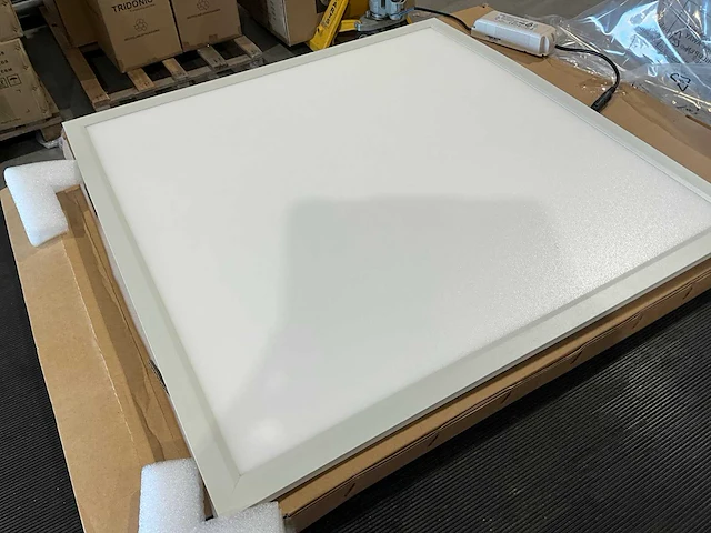 Nieuwe desktop led paneel set - 36w – 3250 lm, 4000k, 595x595 mm (108x) - afbeelding 2 van  9
