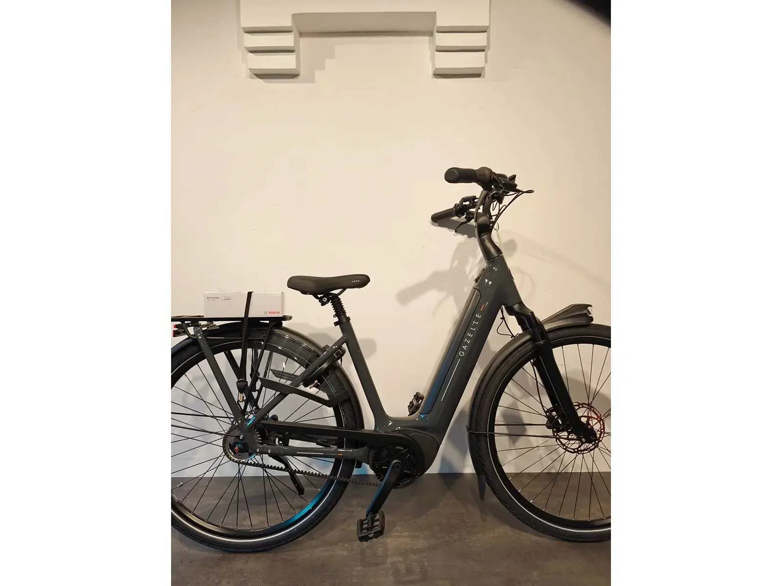 Nieuwe elektrische fietsen & mountainbikes wegens stockopruiming