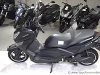 Nieuwe elektrische scooter edrive, 4,6kw, chassisnr l8ymjsye5kx060734, gelijkvormigheidsattest, 2sleutels - afbeelding 1 van  9