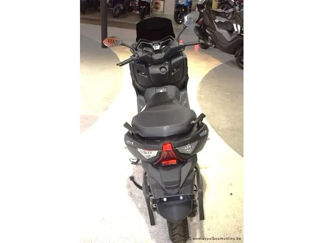 Nieuwe elektrische scooter edrive, 4,6kw, chassisnr l8ymjsye5kx060734, gelijkvormigheidsattest, 2sleutels - afbeelding 4 van  9