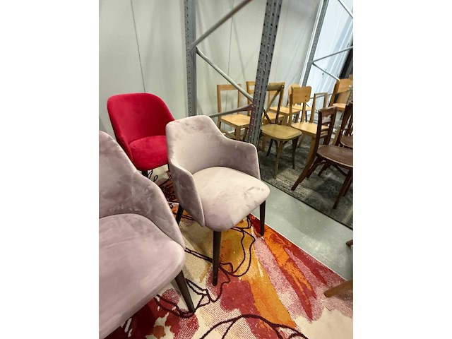 Nieuwe leerstoel - afbeelding 14 van  15