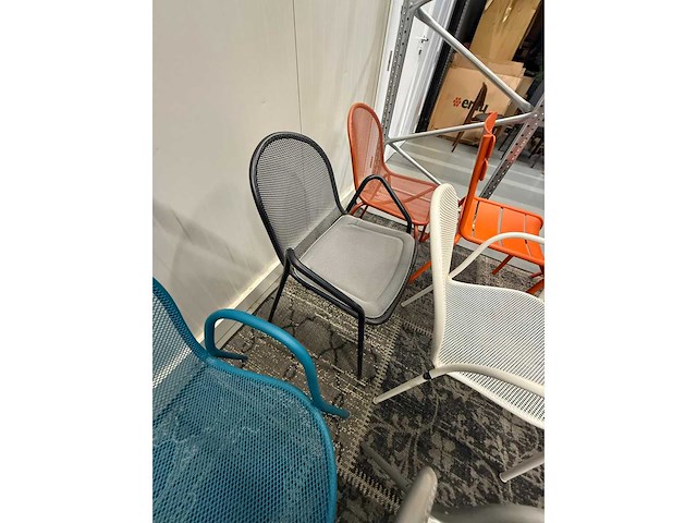 Nieuwe leerstoel - afbeelding 13 van  21