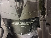 Nieuwe metalen vliegtuig - afbeelding 2 van  2