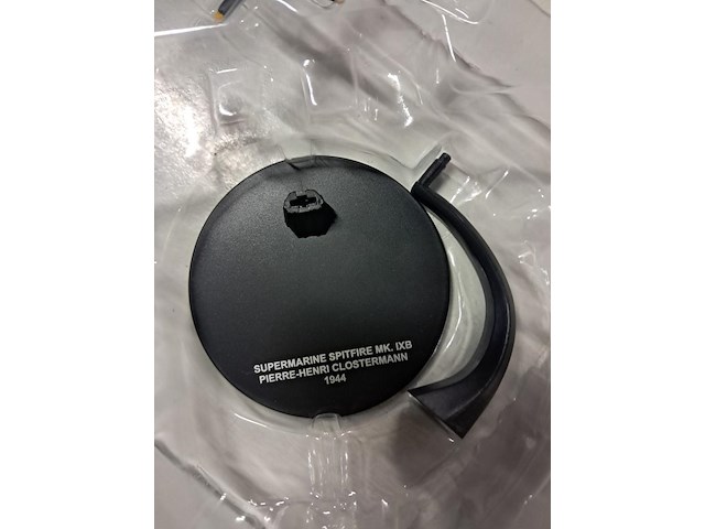 Nieuwe metalen vliegtuig - afbeelding 2 van  2