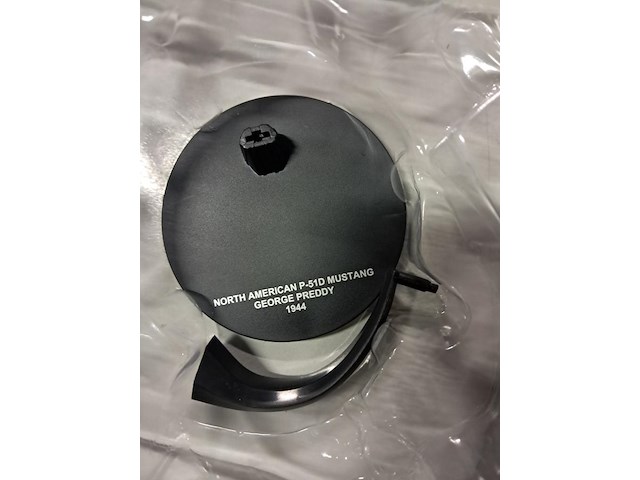 Nieuwe metalen vliegtuig - afbeelding 2 van  2