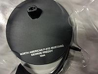 Nieuwe metalen vliegtuig - afbeelding 2 van  2