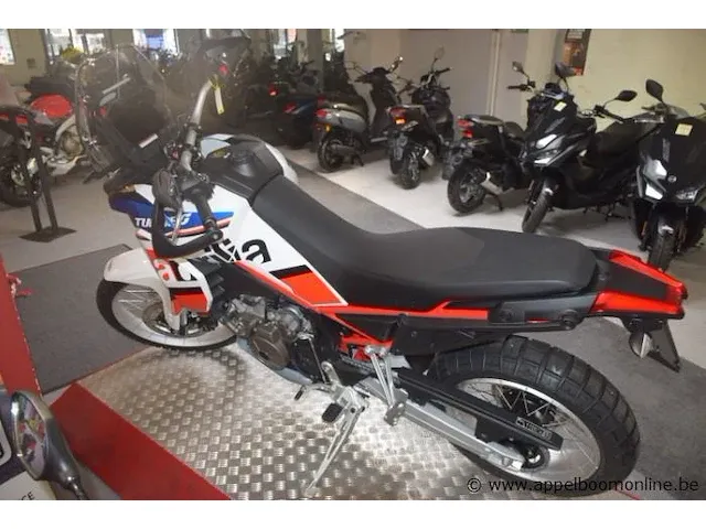Nieuwe motor aprilia tuoareg 660, zonder documenten, 2sleutels - afbeelding 3 van  6