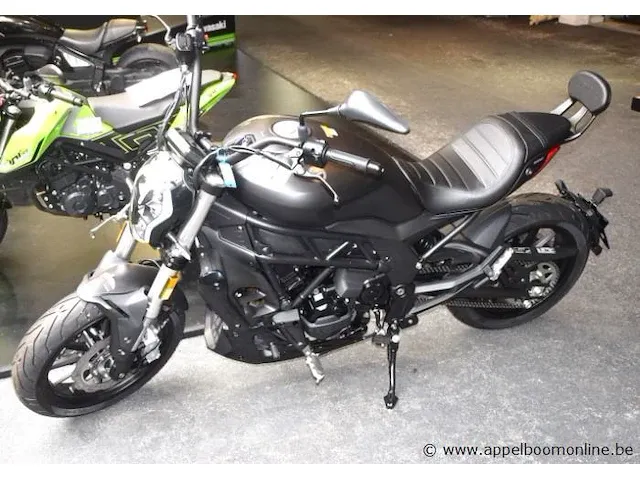 Nieuwe motor benelli 502c cruiser, chassisnr zbnp36024pbe93686, 2 cyl, 500cm³, met gelijkvormigheidsattest, 1sleutel - afbeelding 2 van  8