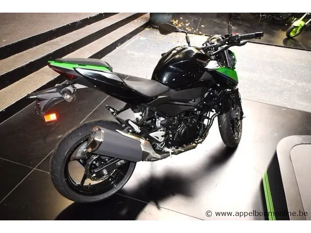 Nieuwe motor kawasaki er400f, chassisnr ml5er400ffdak1330, 2cyl, 399cm³, 33,4kw, met gelijkvormigheidsattest, 2 sleutels - afbeelding 2 van  6