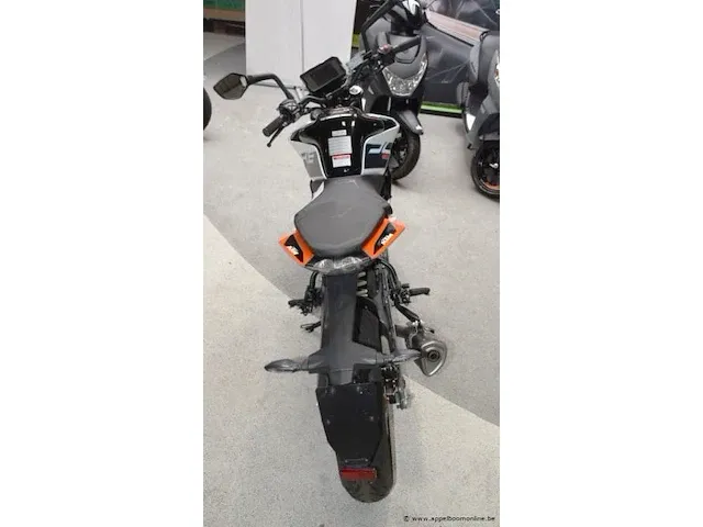 Nieuwe motor ktm duke 125, chassisnr vbkjpa403pc003708, 125cm³, 11kw, zonder gelijkvormigheidsattest - afbeelding 3 van  8