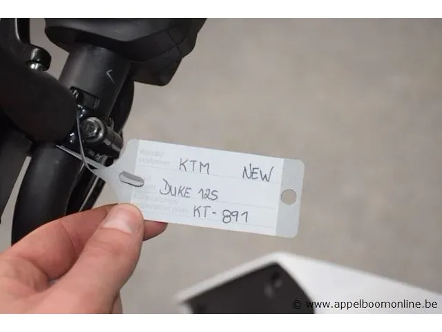 Nieuwe motor ktm duke 125, chassisnr vbkjpa403pc003708, 125cm³, 11kw, zonder gelijkvormigheidsattest - afbeelding 7 van  8