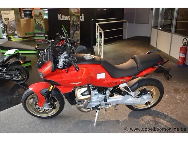 Nieuwe motor motto guzzi v100 mandello, zonder documenten, 2sleutels - afbeelding 1 van  6