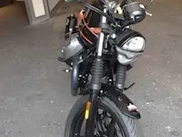 Nieuwe motor motto guzzi v7 stone corsa special edition, zonder documenten, 2sleutels - afbeelding 2 van  6