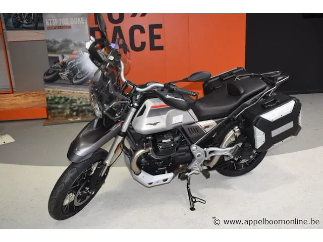 Nieuwe motor motto guzzi v85tt, zonder documenten, 2sleutels - afbeelding 1 van  6