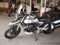 Nieuwe motor motto guzzi v85tt, zonder documenten, 2sleutels - afbeelding 1 van  7
