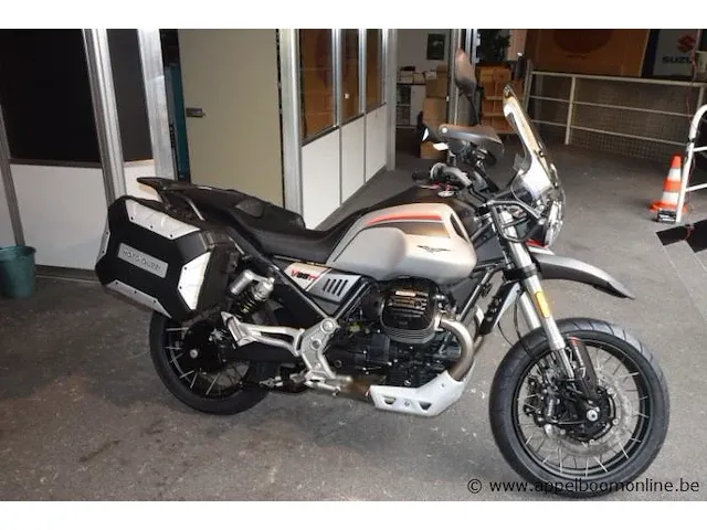 Nieuwe motor motto guzzi v85tt, zonder documenten, 2sleutels - afbeelding 3 van  7