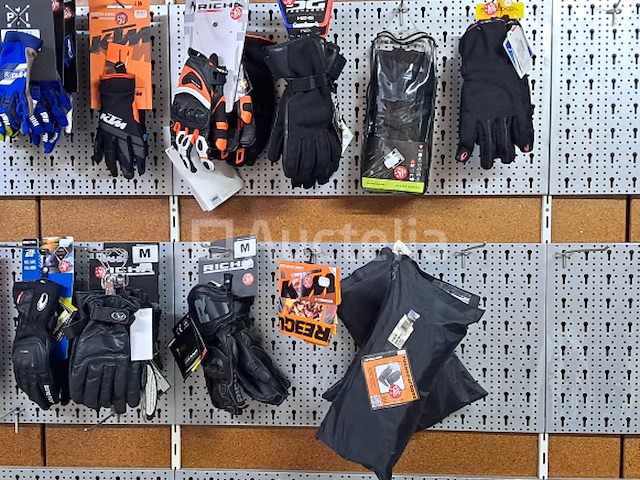 Nieuwe motorkleding, handschoenen, laarzen (173 stuks) - afbeelding 2 van  6