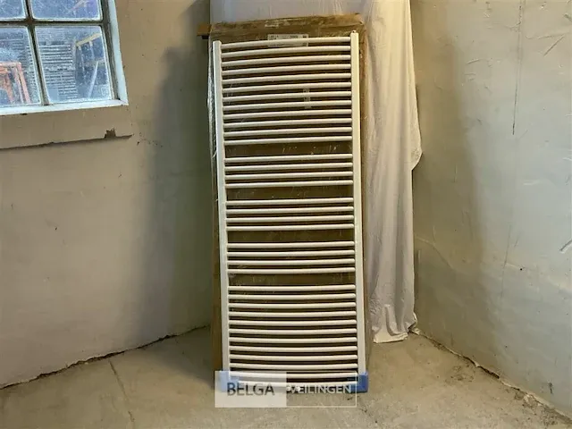 Nieuwe radson design-radiator - afbeelding 1 van  6