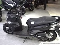 Nieuwe scooter sym jet 14 25, chassisnr lxmxca102pxb20533, 49cm³, 2kw, met gelijkvormigheidsattest, 2 sleutels - afbeelding 1 van  7
