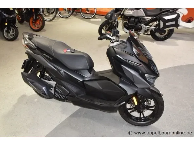 Nieuwe scooter sym jet x125, chassisnr lxmxhb302pxb212250, zoner documenten - afbeelding 2 van  9