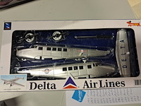 Nieuwe vliegtuigbouwdozen 2 stuks - afbeelding 2 van  2