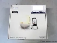 Nieuwe wake-up light philips, type hf3350/01, met iphone docking - afbeelding 1 van  1