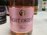 Night orient sparkling rosé 0,0% - afbeelding 2 van  4