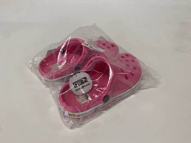 Nigu kids slippers - maat 32 - 10st - afbeelding 1 van  4