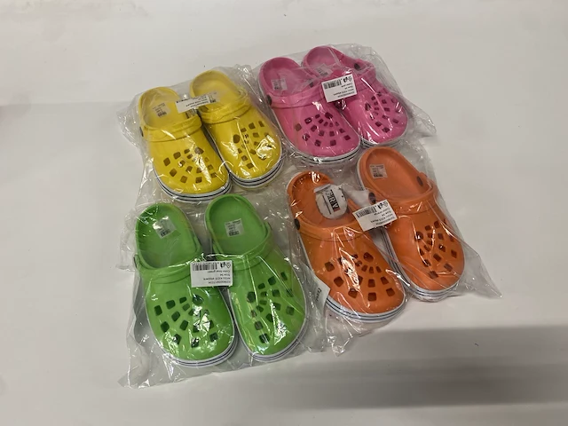 Nigu kids slippers - maat 34 - 11st - afbeelding 2 van  3