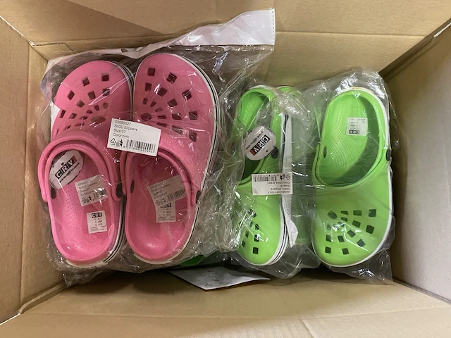 Nigu slippers - maat 36 - 12st - afbeelding 1 van  2